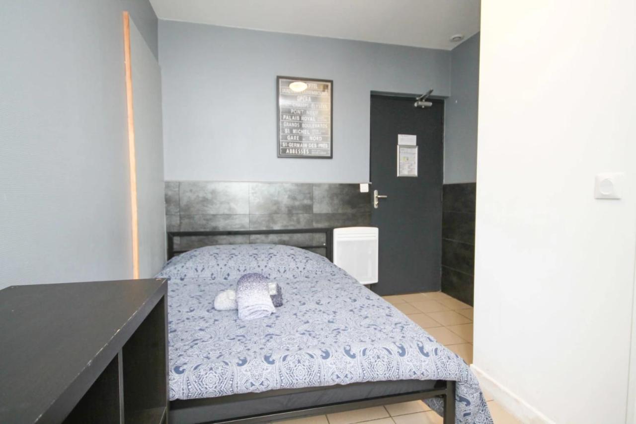 02 - Chambre Avec Lit Double Et Sdb Prive Wifi Saint-Denis  Luaran gambar